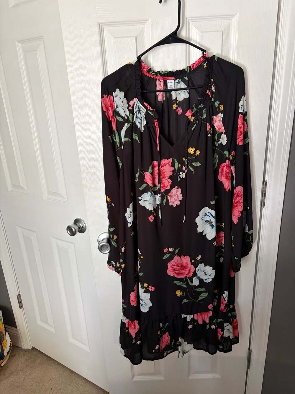 Old Navy Black Floral Print Long Sleeve Ruffle Dress